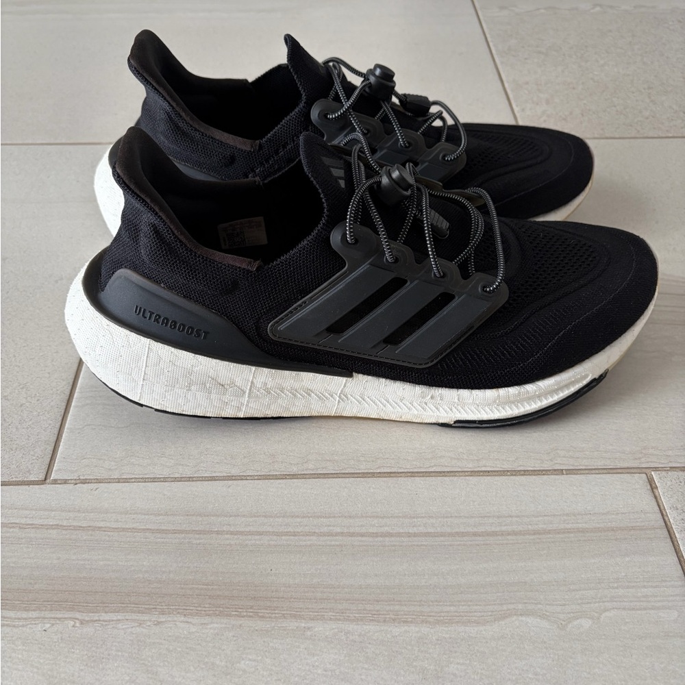 Adidas Ultraboost (23) Light Black and White Sneakers